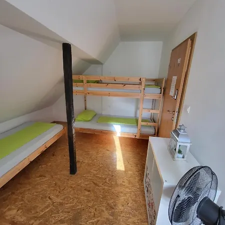 Hostel Bus Station Beds Bled