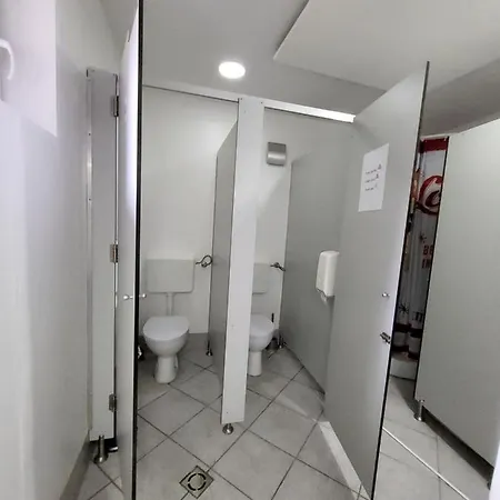 ホステル Bus Station Beds