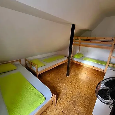 Bus Station Beds Hostal