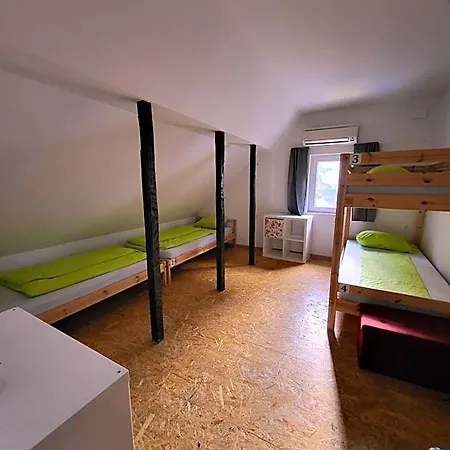 Hostal Bus Station Beds *