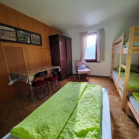 Bus Station Beds Hostal *